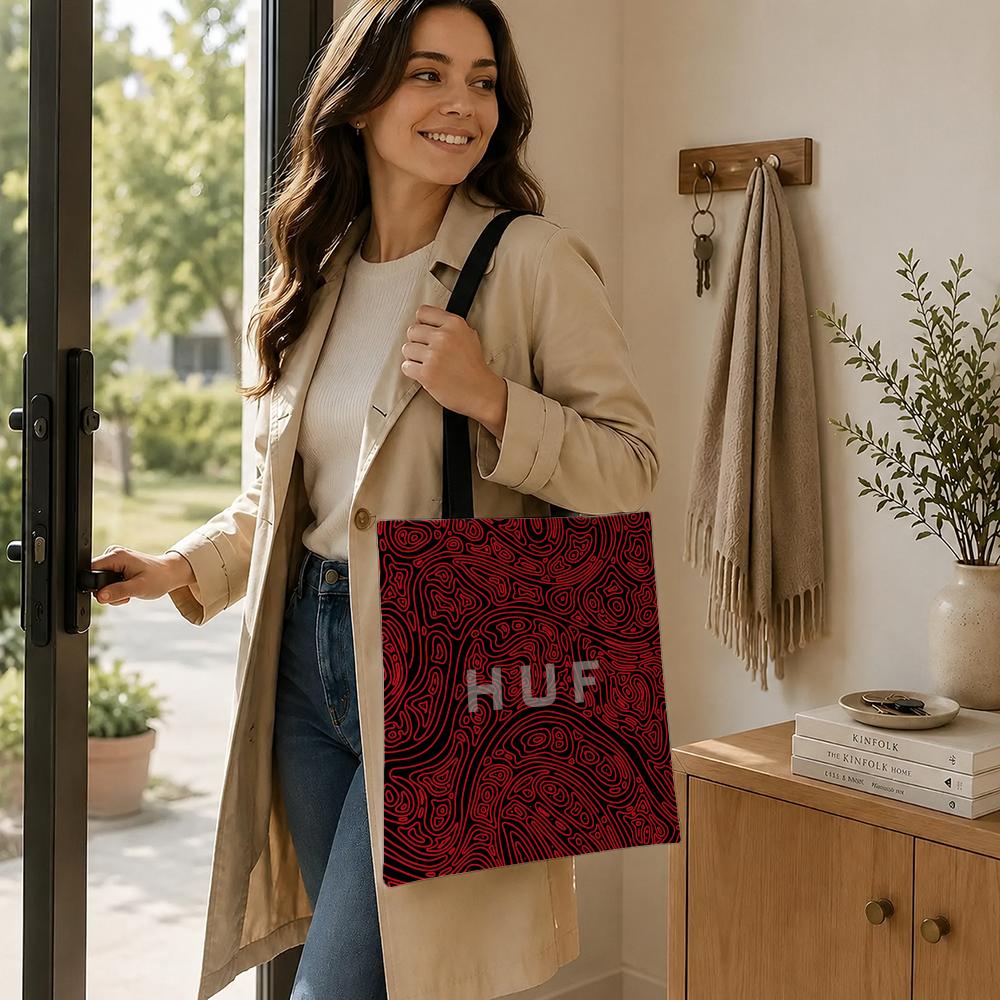 حقيبة قماشية من ماركة هوف للمل - مراجعة Streetwear Brand Bag وسعره