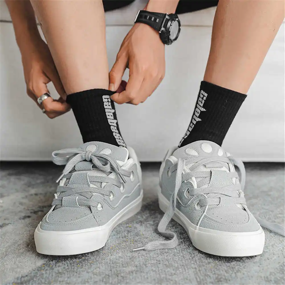 مع جلد الهيب هوب أحذية المدرسة - مراجعة Streetwear Brand Best وسعره